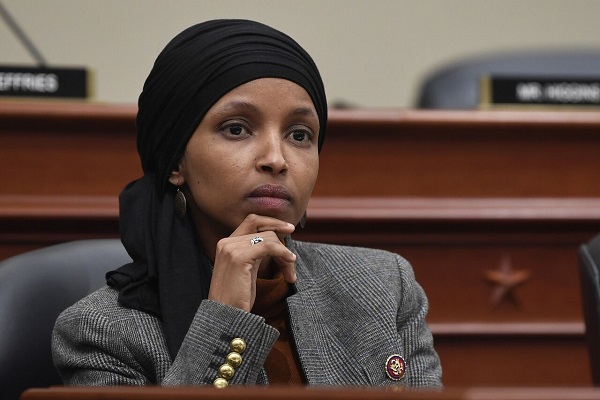 Ilhan Omar, Donald Trump, Irán, coronavirus
